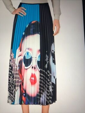 Pleated Graphic Midi Skirt - Multicolor